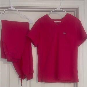 Pink Women’s Figs Scrub set